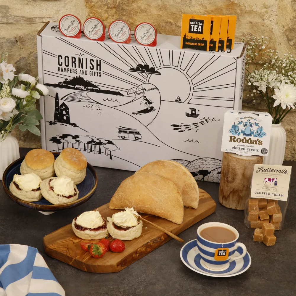 Gluten Free Pasty Cream Tea Hamper for 4