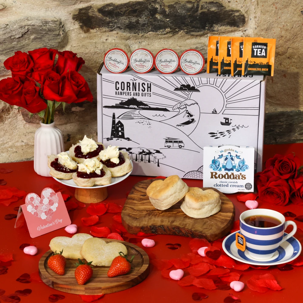 Love Heart Cream Tea Hamper